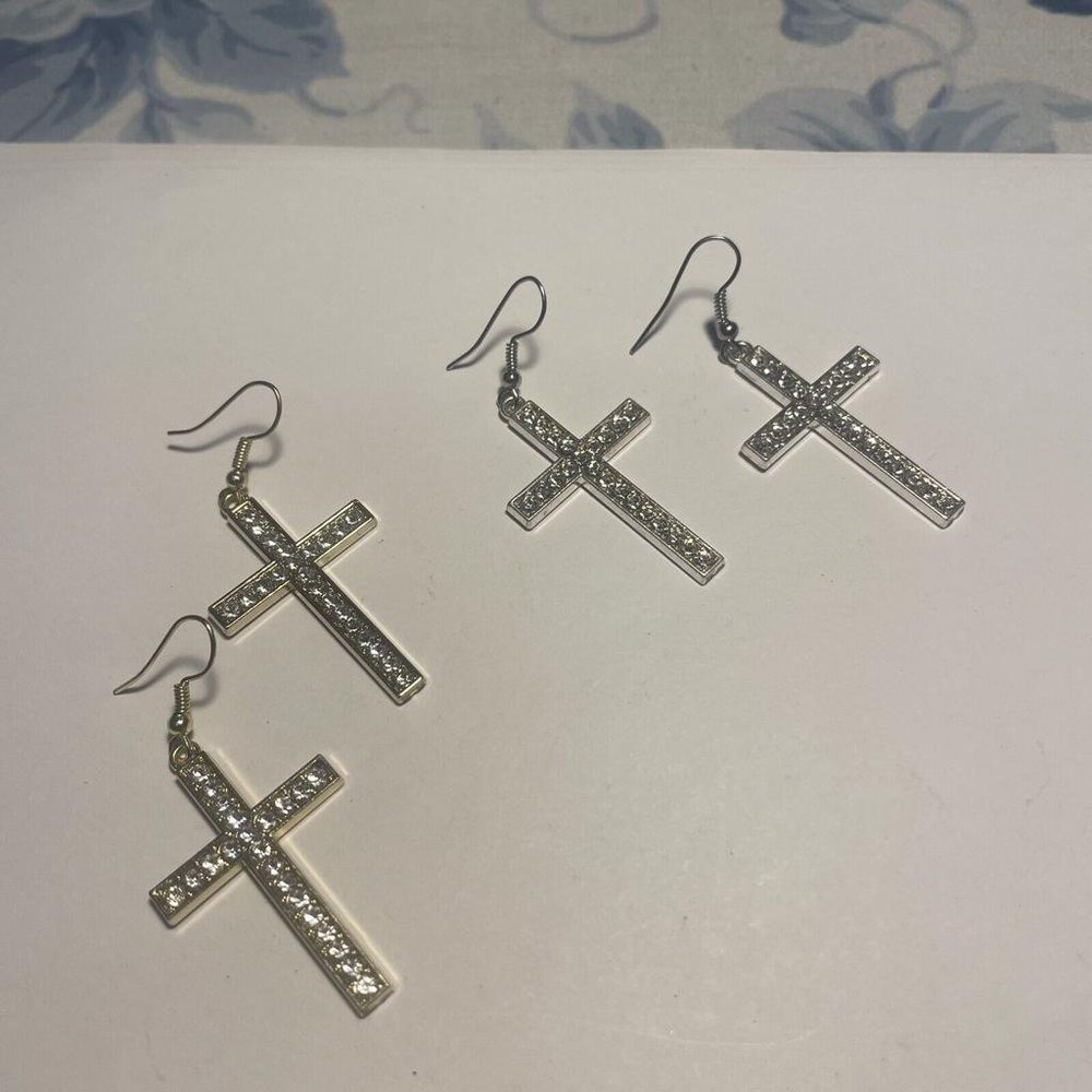 Women’s Lot Of 2 Costume Earrings Pierced Dangle Drop Christian Cross Religious